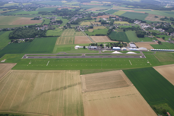 L'aérodrome de Temploux accueille le Stars Rallye Télévie pour le déjeuner